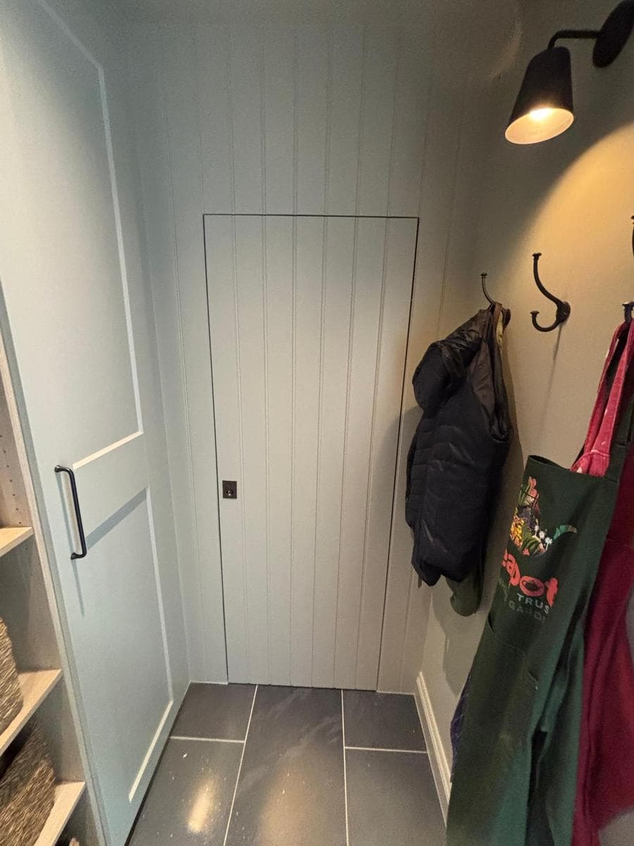 Boot room, panelled door and hooks