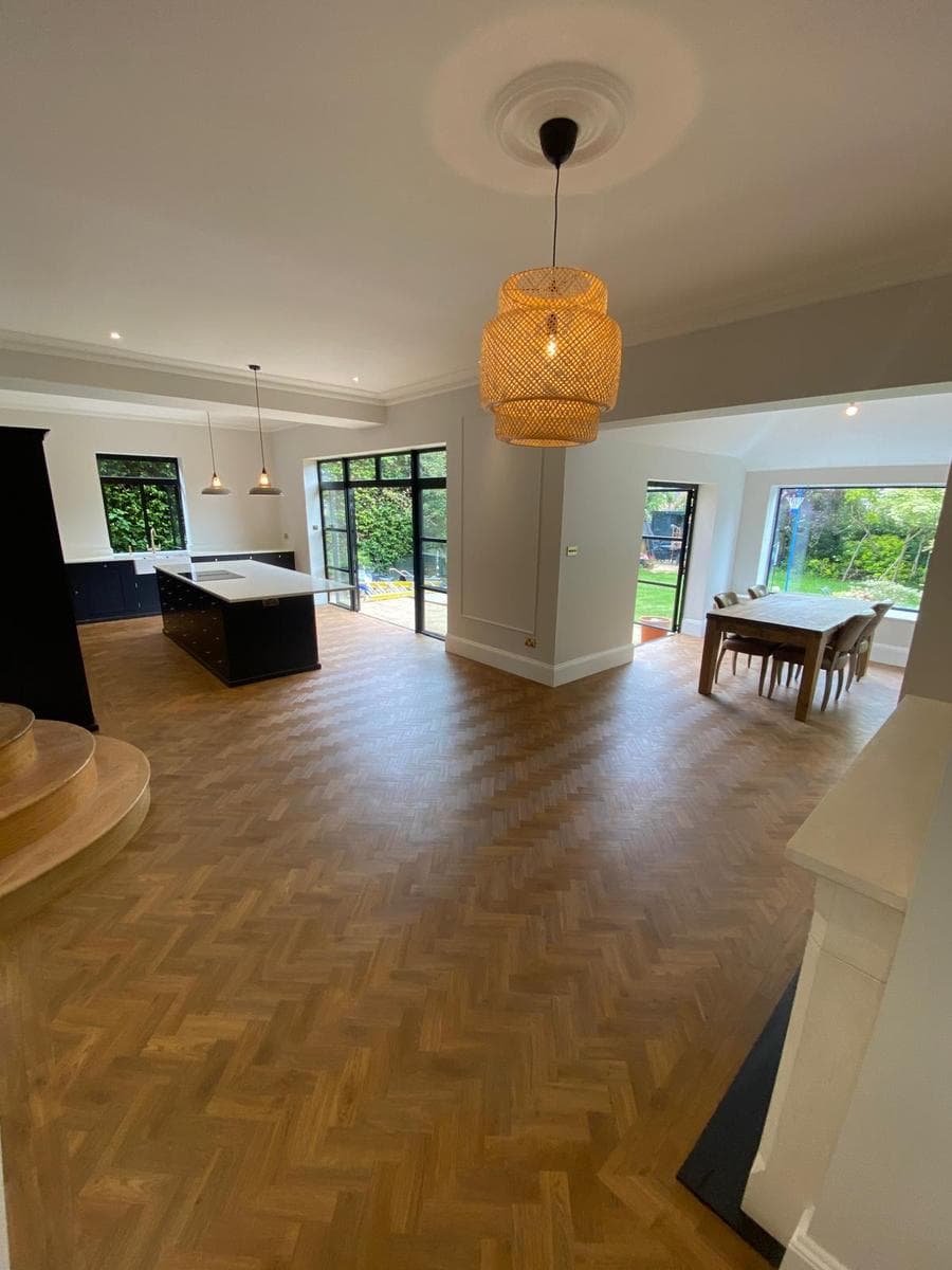 Open plan kitchen and dining