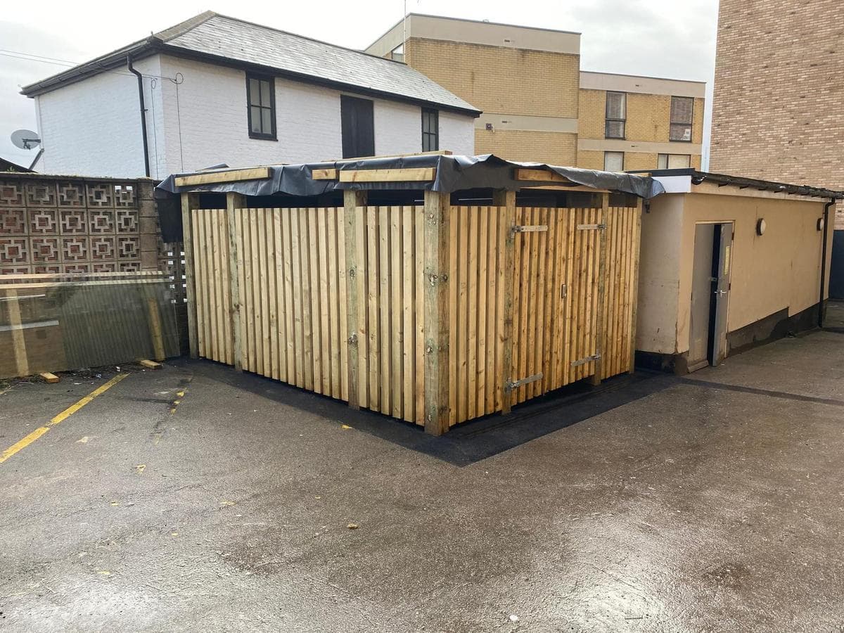 Pergola and store, finished