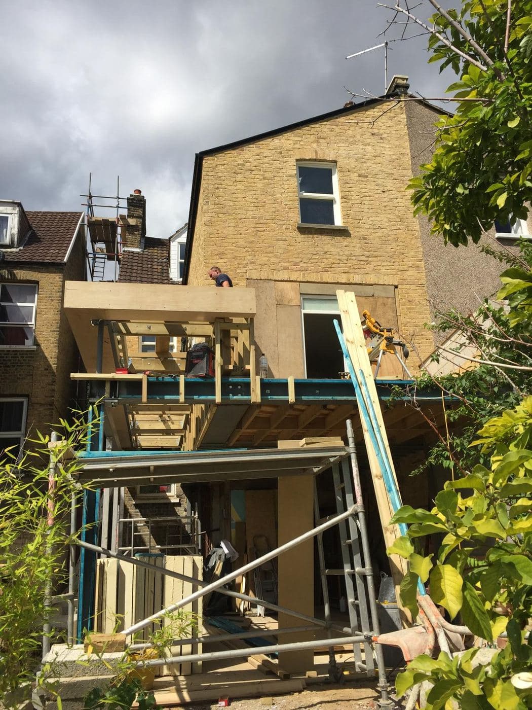 Steel frame going up at the rear of a Victorian terrace